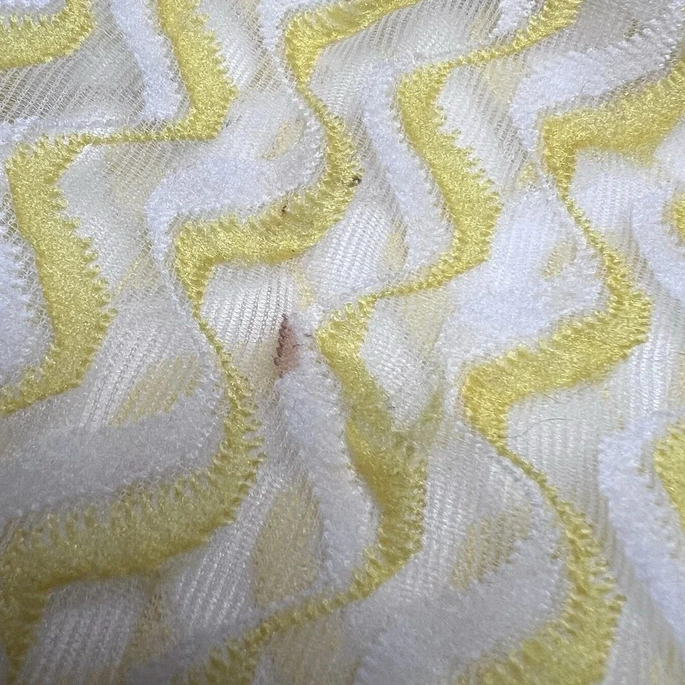 Vintage 1978 Barbie Pretty Changes yellow and white overskirt‎